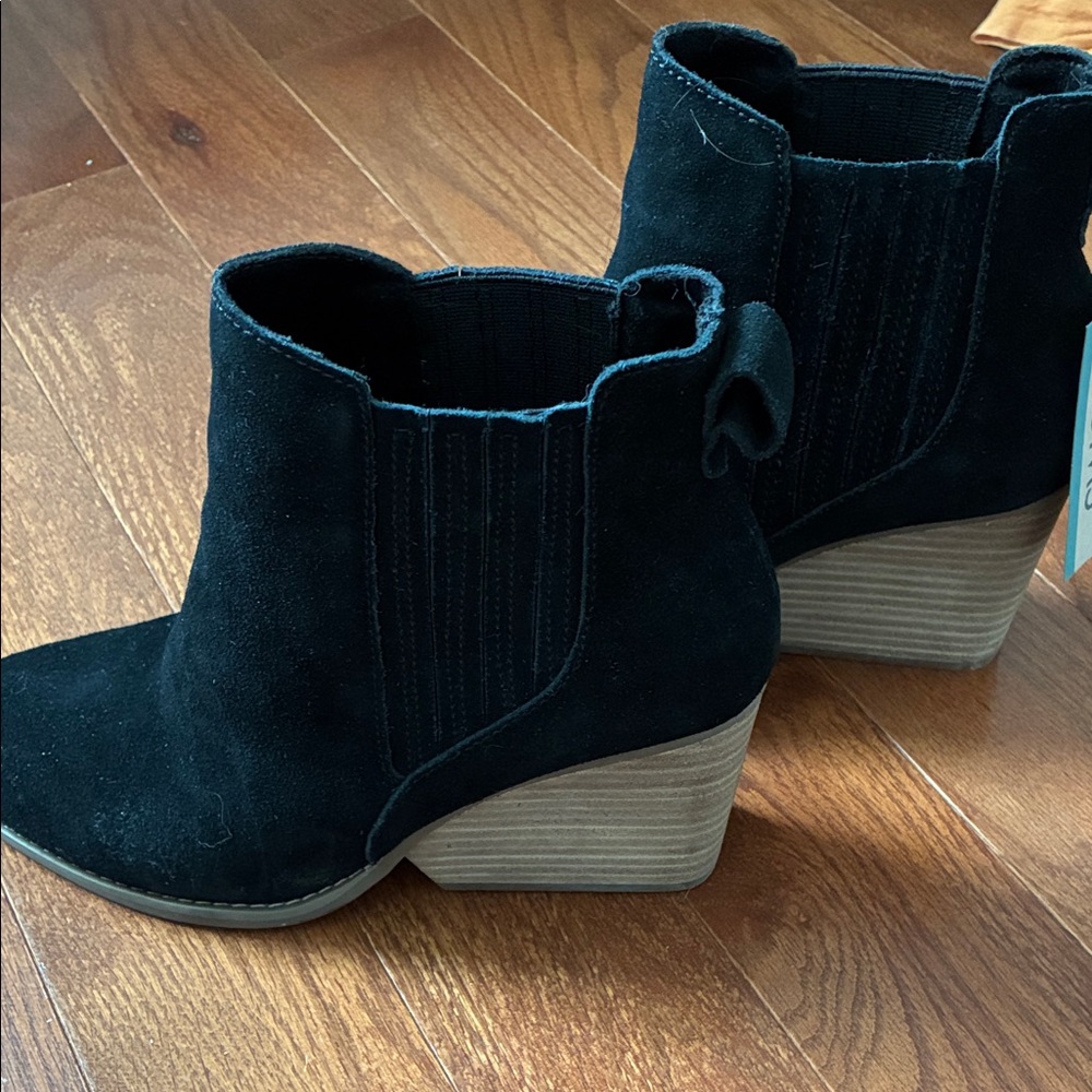 Toms Black Suede Ankle Booties with Stacked Heel